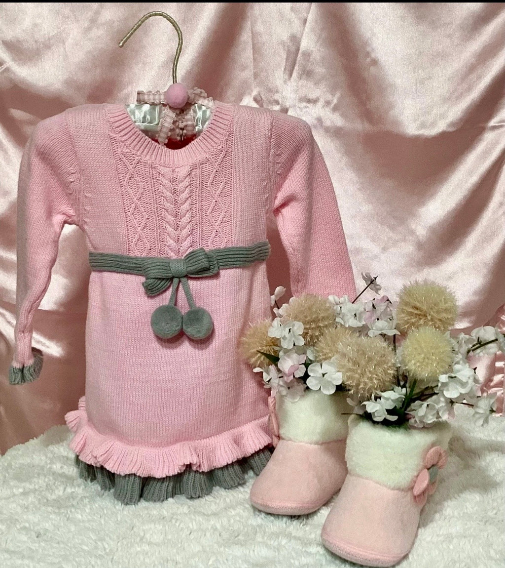Pink Cable-Knit Baby Shower Centerpiece & Booties | Keepsake Outfit Set